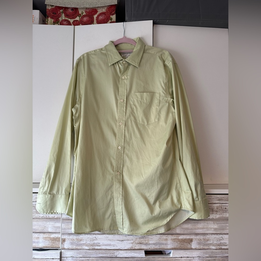 👔 Banana Republic Men’s Sage Green Non-Iron Slim Fit Button Down Shirt L